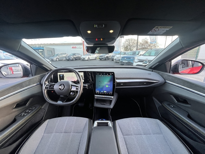 Renault
                    Megane V