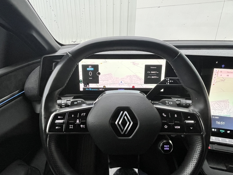 Photo 17 - Renault Megane V