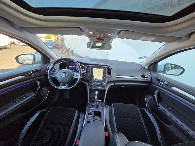 Renault
                    Megane IV