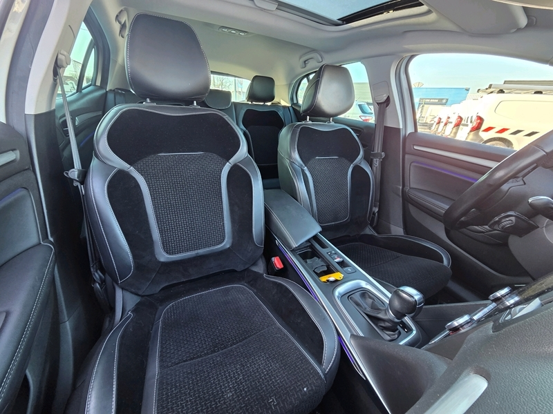 Photo 4 - Renault Megane IV