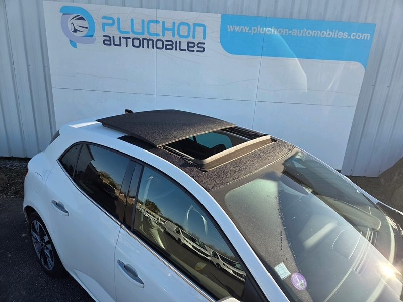 Photo 18 - Renault Megane IV