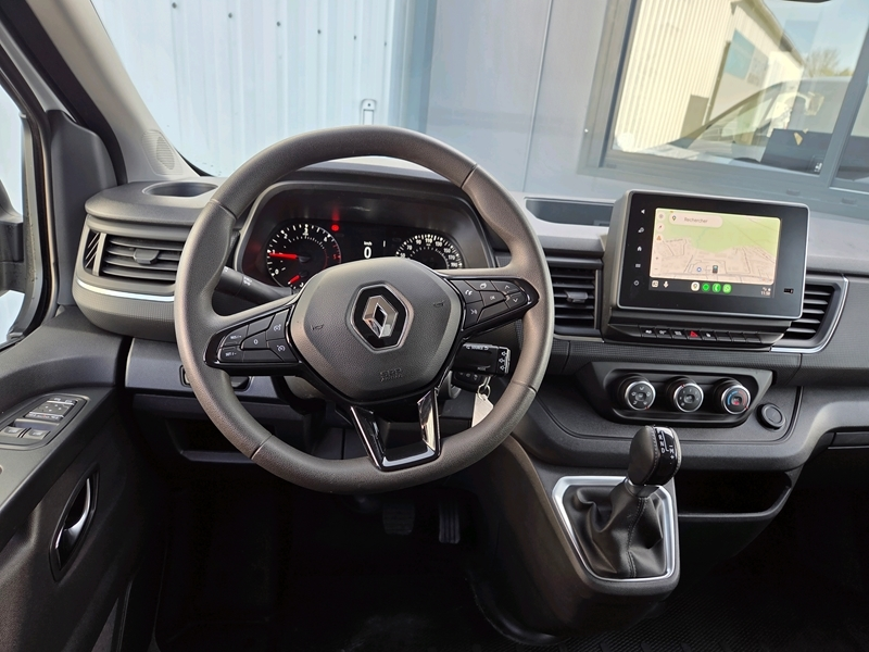 Renault
                    Trafic III Fg