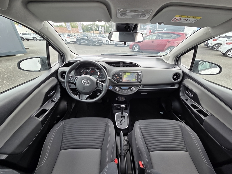 Toyota
                    Yaris