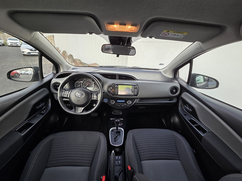 Toyota
                    Yaris