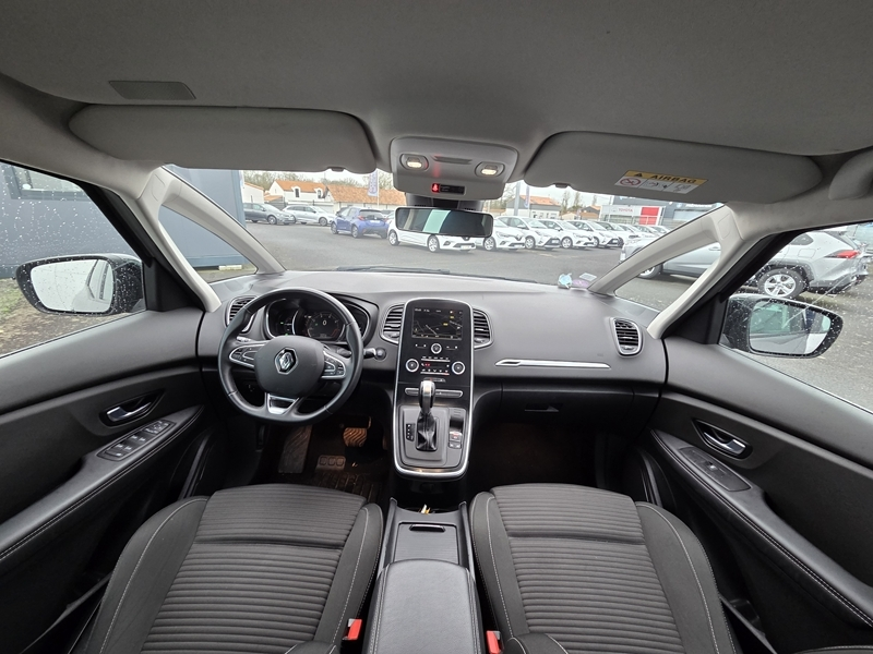 Renault
                    Scenic IV