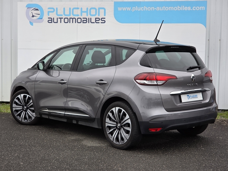 Renault
                    Scenic IV