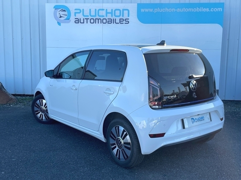 Volkswagen
                    E-Up!