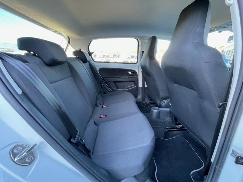 Photo 8 - Volkswagen E-Up!