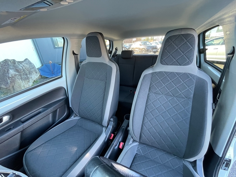 Photo 10 - Volkswagen E-Up!