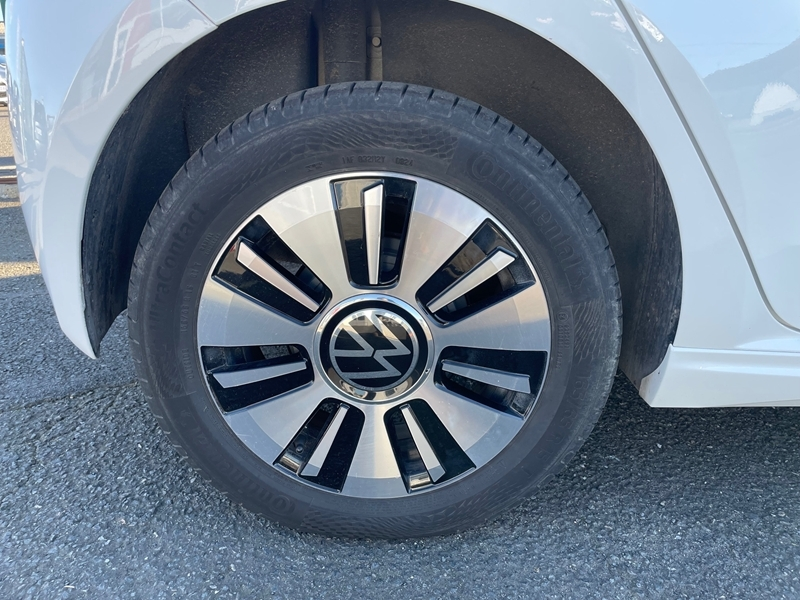 Photo 20 - Volkswagen E-Up!