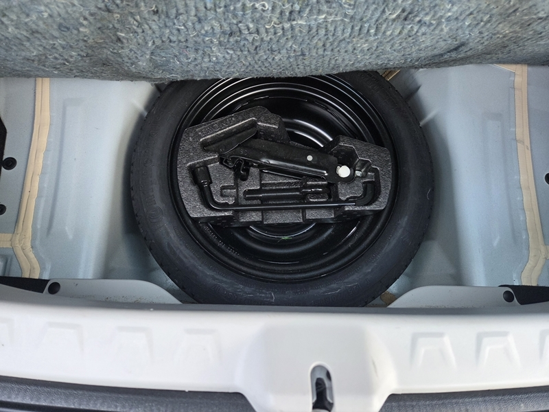 Photo 17 - Toyota Aygo