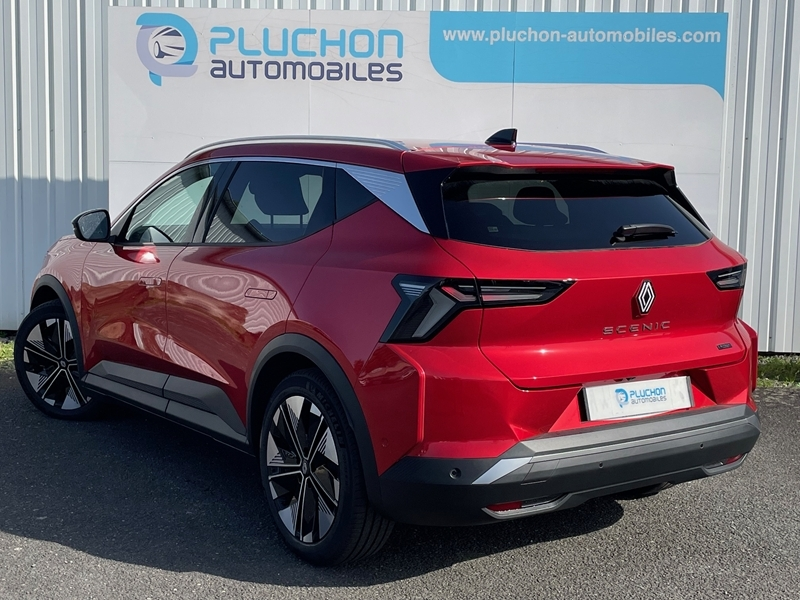 Renault
                    Scenic V