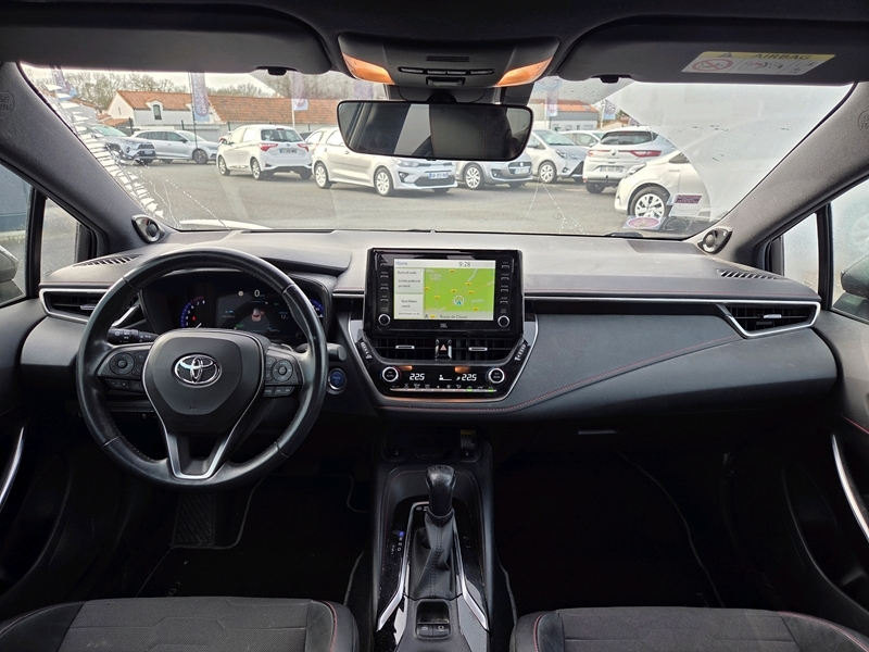 Toyota
                    Corolla Touring Spt