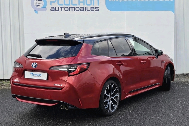 Toyota
                    Corolla Touring Spt