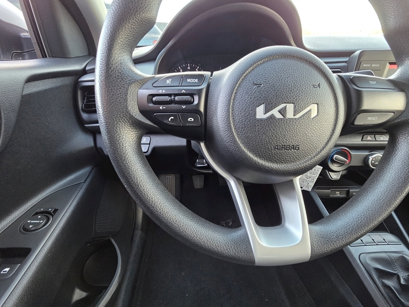 Photo 7 - Kia Rio