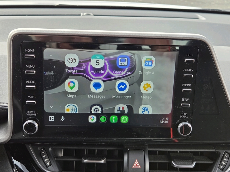 Photo 13 - Toyota C-HR