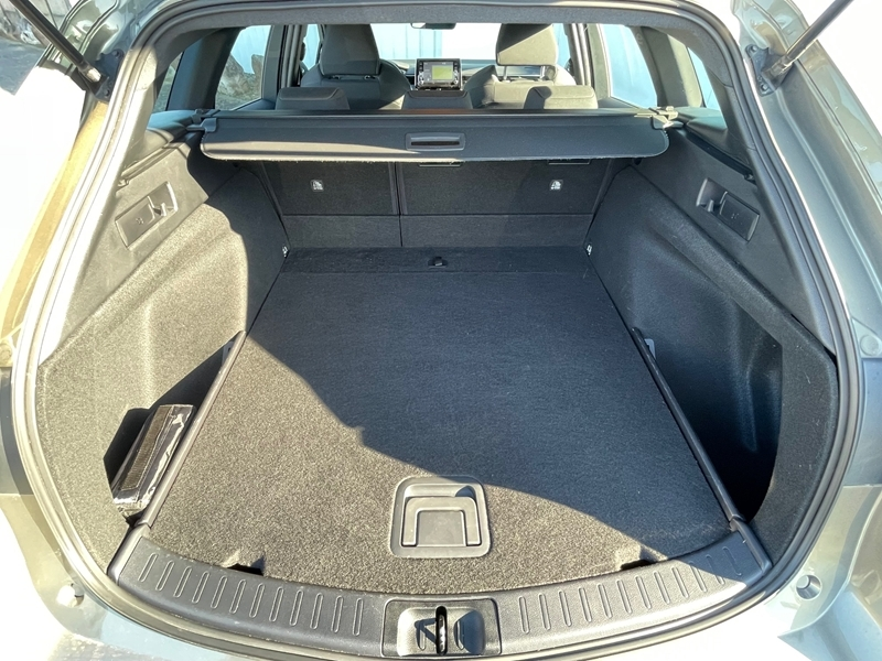 Photo 4 - Toyota Corolla Touring Spt