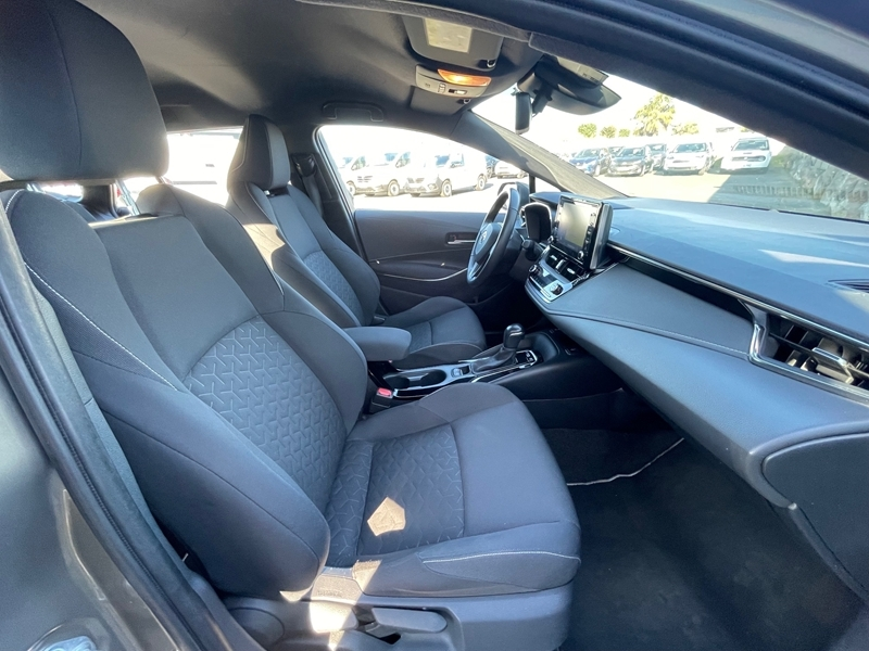 Photo 7 - Toyota Corolla Touring Spt