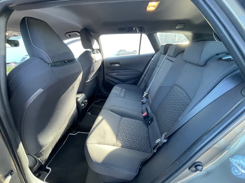 Photo 8 - Toyota Corolla Touring Spt