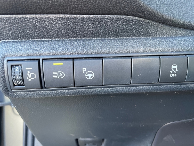 Photo 14 - Toyota Corolla Touring Spt