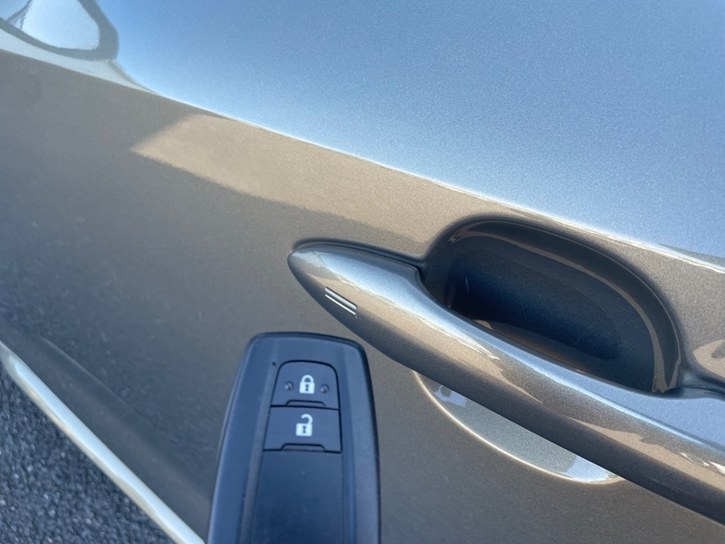 Photo 20 - Toyota Corolla Touring Spt