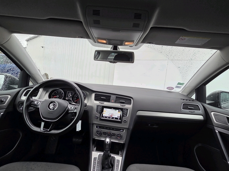 Photo 2 - Volkswagen Golf VII