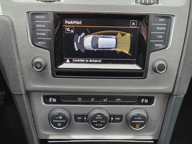 Photo 8 - Volkswagen Golf VII