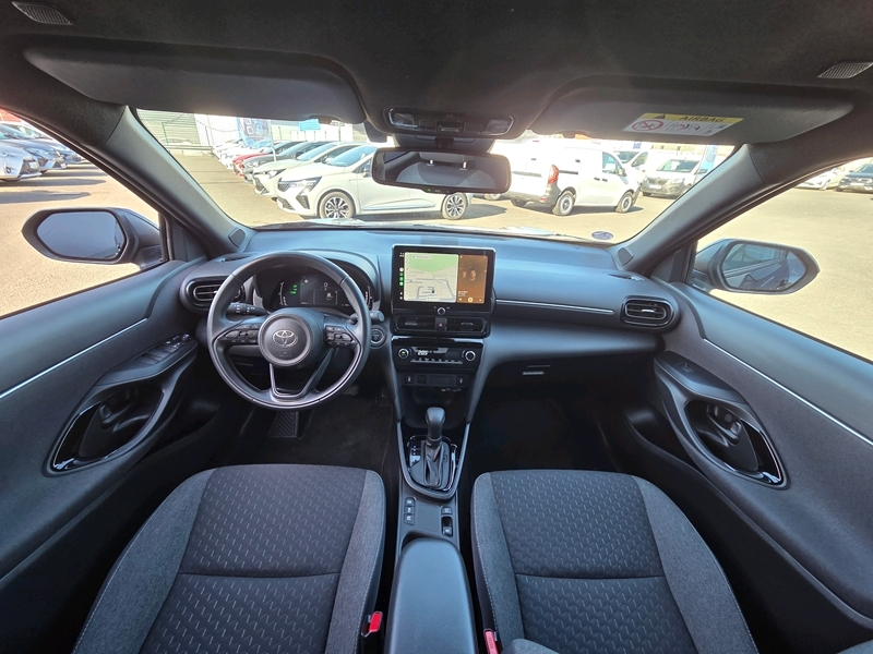 Photo 2 - Toyota Yaris Cross