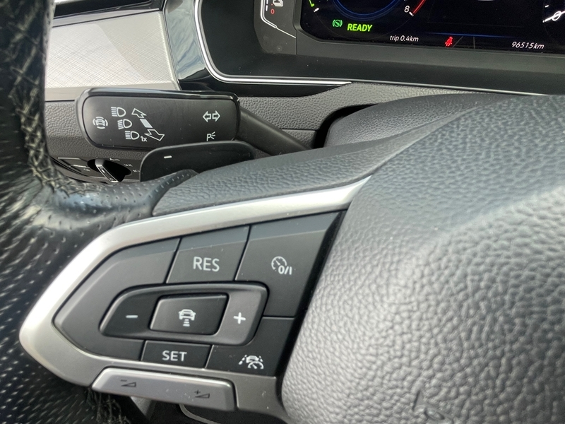 Photo 9 - Volkswagen Passat SW