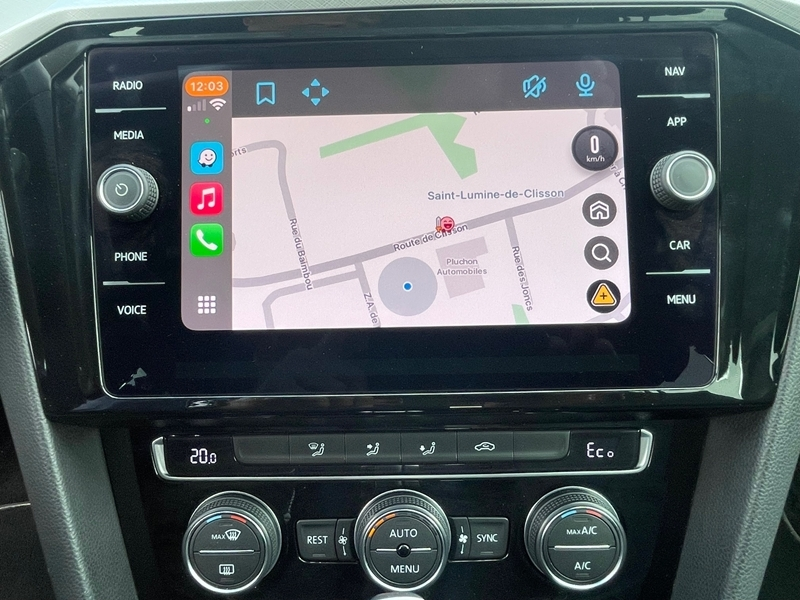 Photo 18 - Volkswagen Passat SW