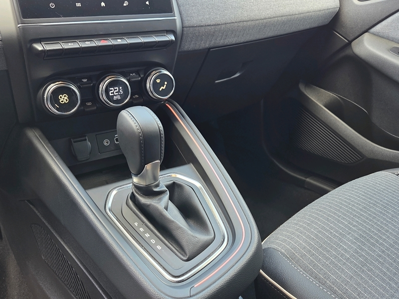 Photo 13 - Renault Clio V