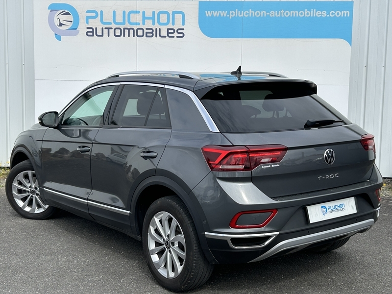 Volkswagen
                    T-Roc