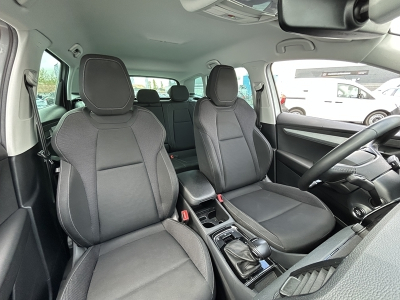 Photo 8 - Skoda KAROq