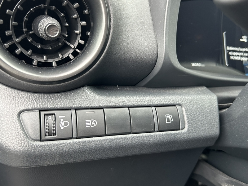 Photo 7 - Toyota C-HR