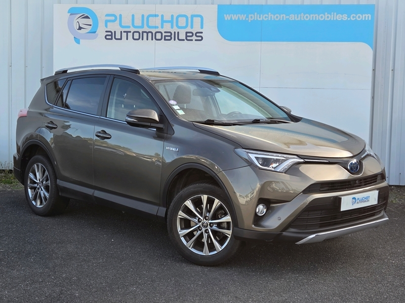 Toyota
                        RAV4