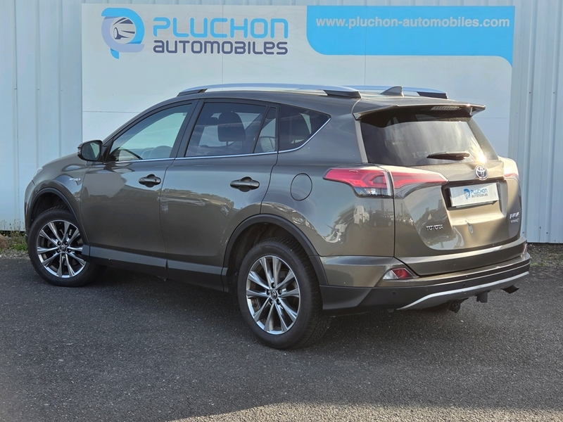 Toyota
                    RAV4
