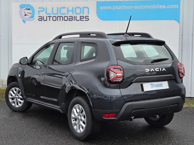 Dacia
                    Duster