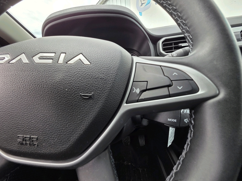 Photo 9 - Dacia Duster