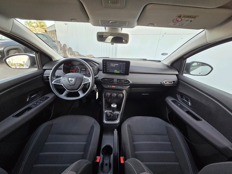 Photo 2 - Dacia Sandero