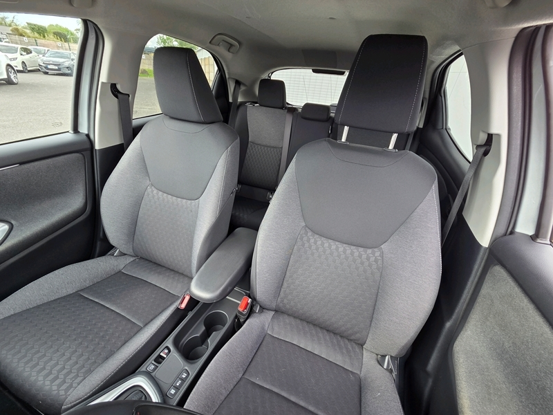 Photo 4 - Toyota Yaris
