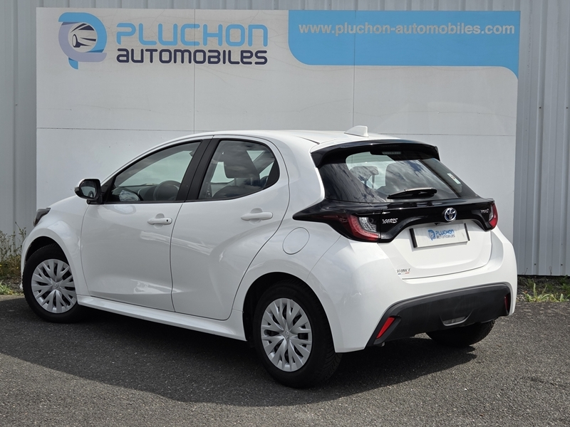 Toyota
                    Yaris