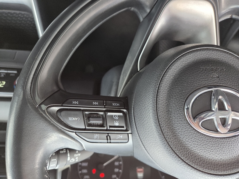 Photo 11 - Toyota Yaris