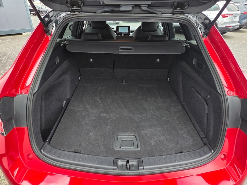Photo 15 - Toyota Corolla Touring Spt