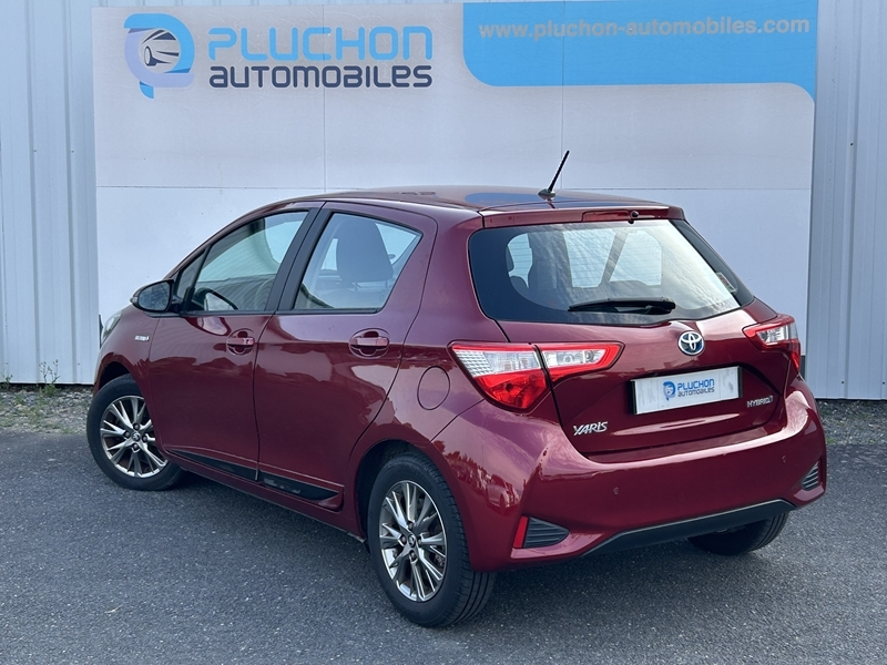 Toyota
                    Yaris