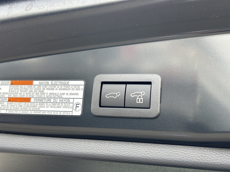 Photo 12 - Toyota Corolla Cross