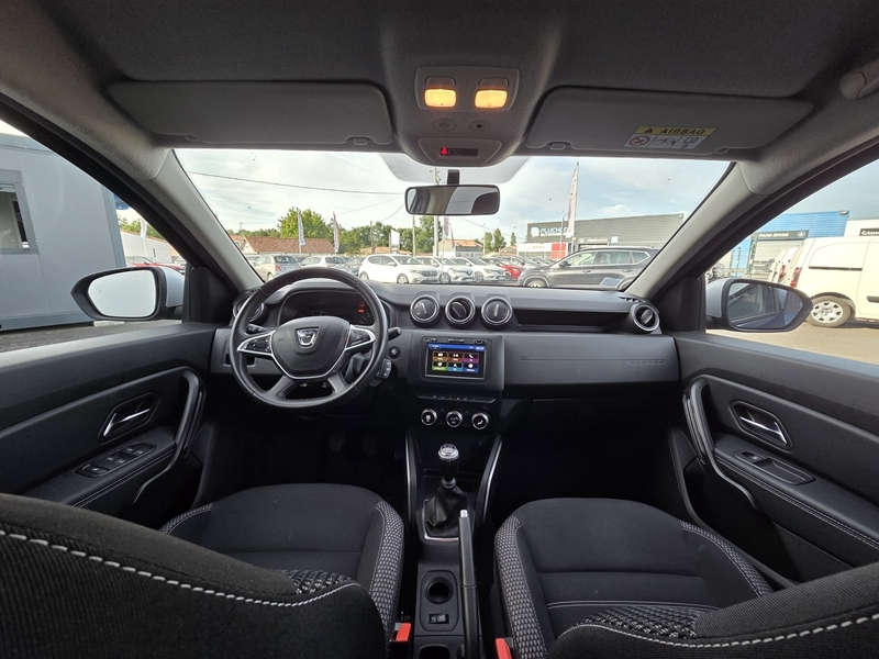 Dacia
                    Duster