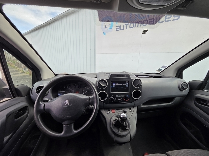 Peugeot
                    Partner