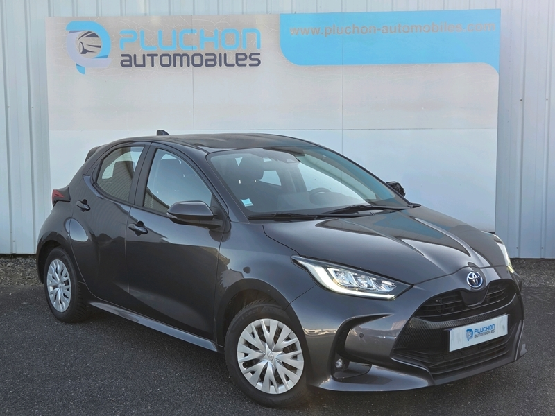Toyota
                        Yaris