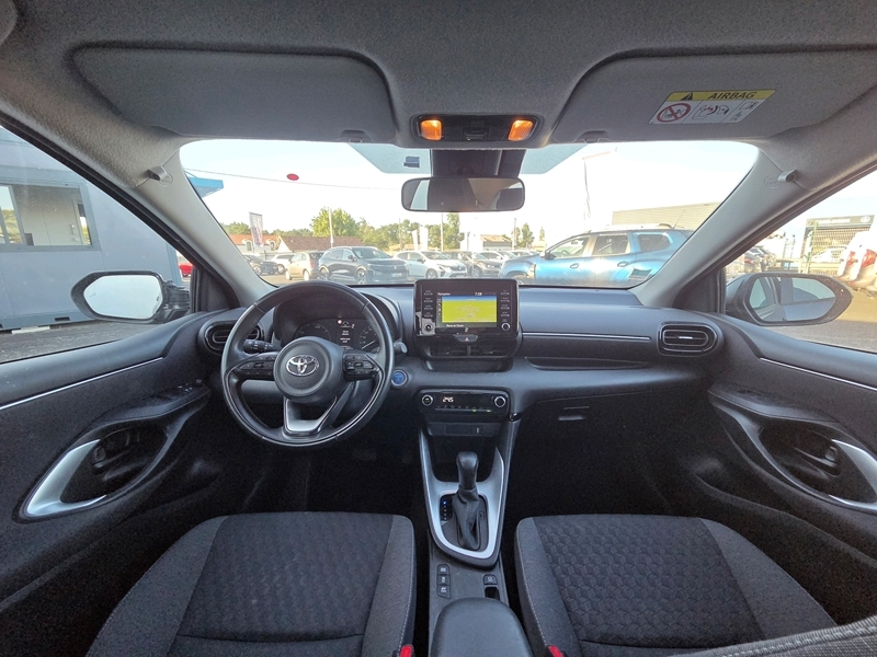 Toyota
                    Yaris