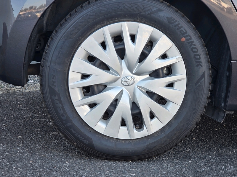 Photo 18 - Toyota Yaris